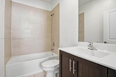 Adosado en venta en Homestead, Florida, 3 dormitorios, 129.41 m2 № 1928966 - foto 22