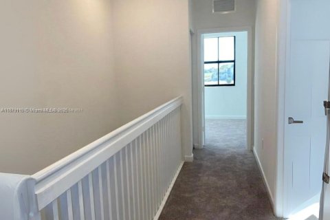 Touwnhouse à vendre à Homestead, Floride: 3 chambres, 129.41 m2 № 1928966 - photo 6