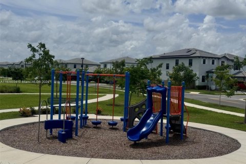Touwnhouse à vendre à Homestead, Floride: 3 chambres, 129.41 m2 № 1928966 - photo 13