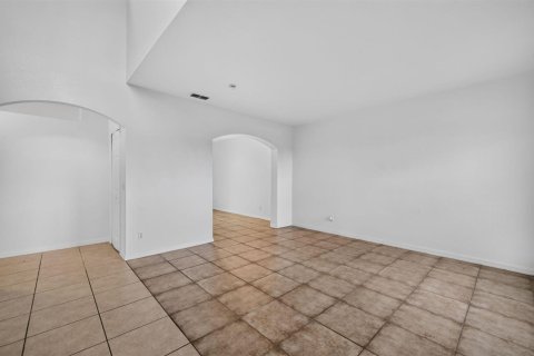 Casa en venta en Port St. Lucie, Florida, 4 dormitorios, 200.85 m2 № 2424506 - foto 9