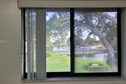 Condominio en venta en Tamarac, Florida, 2 dormitorios, 77.11 m2 № 1988446 - foto 21