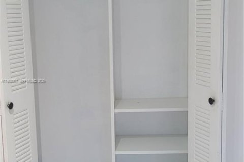 Condominio en venta en Tamarac, Florida, 2 dormitorios, 77.11 m2 № 1988446 - foto 27