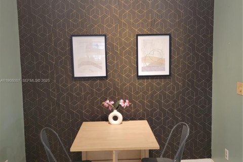 Condominio en venta en Tamarac, Florida, 2 dormitorios, 77.11 m2 № 1988446 - foto 3