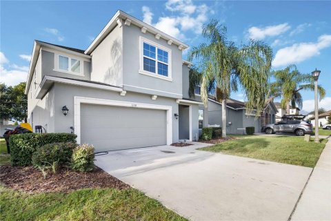 House in Davenport, Florida 7 bedrooms, 376.53 sq.m. № 1917599 - photo 2