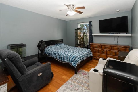 House in Davenport, Florida 7 bedrooms, 376.53 sq.m. № 1917599 - photo 8