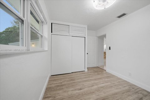 Купить виллу или дом в Холливуд, Флорида 3 спальни, 128.58м2, № 1986967 - фото 13