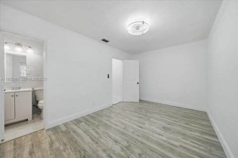 Купить виллу или дом в Холливуд, Флорида 3 спальни, 128.58м2, № 1986967 - фото 19