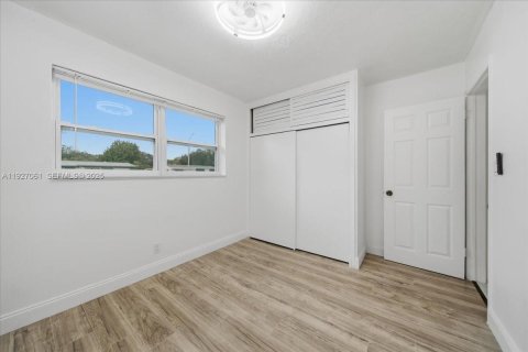 Купить виллу или дом в Холливуд, Флорида 3 спальни, 128.58м2, № 1986967 - фото 25