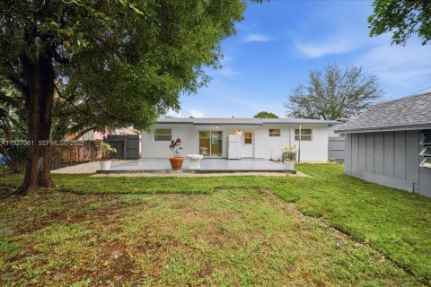 Купить виллу или дом в Холливуд, Флорида 3 спальни, 128.58м2, № 1986967 - фото 4