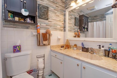 Villa ou maison à vendre à Titusville, Floride: 3 chambres, 131.83 m2 № 2305163 - photo 16