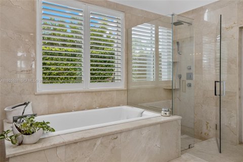 Casa en venta en Weston, Florida, 3 dormitorios, 287.63 m2 № 1984195 - foto 12