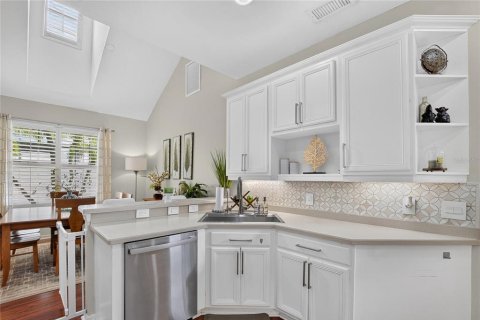 Villa ou maison à vendre à Tampa, Floride: 3 chambres, 182.55 m2 № 2342591 - photo 11