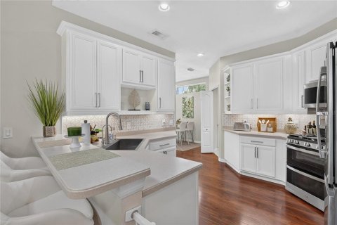 Villa ou maison à vendre à Tampa, Floride: 3 chambres, 182.55 m2 № 2342591 - photo 12