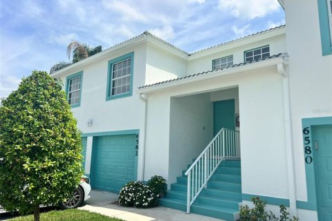 Condo in Bradenton, Florida, 2 bedrooms  № 1108860 - photo 1