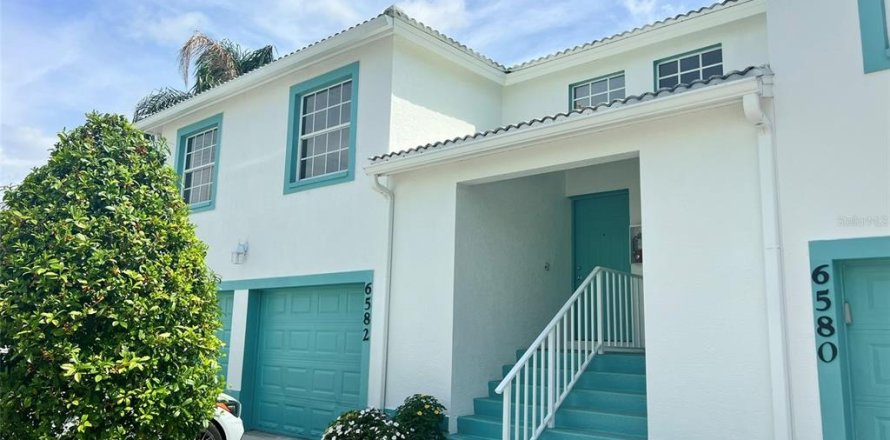 Condo in Bradenton, Florida, 2 bedrooms № 1108860