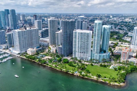 Condominio en venta en Miami, Florida, 1 dormitorio, 82.5 m2 № 1931762 - foto 27