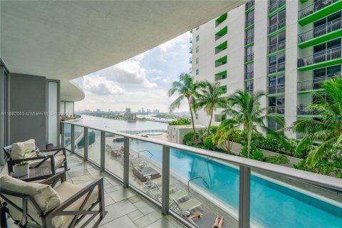 Condominio en venta en Miami, Florida, 1 dormitorio, 82.5 m2 № 1931762 - foto 9