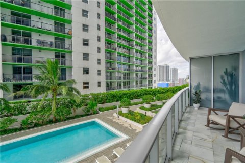 Condominio en venta en Miami, Florida, 1 dormitorio, 82.5 m2 № 1931762 - foto 15