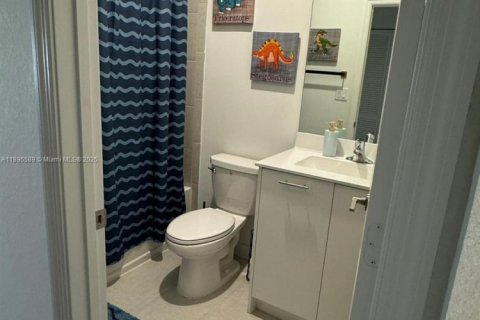 Touwnhouse à louer à Miami, Floride: 3 chambres, 137.77 m2 № 1957312 - photo 5