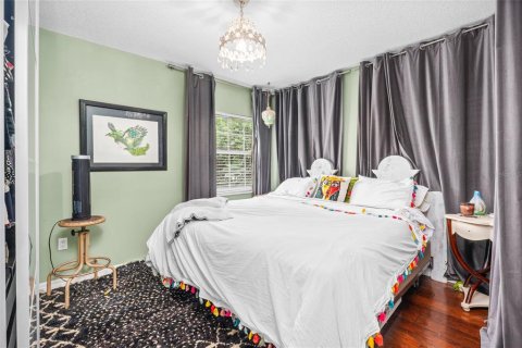 Villa ou maison à vendre à Orlando, Floride: 2 chambres, 66.43 m2 № 2410387 - photo 12