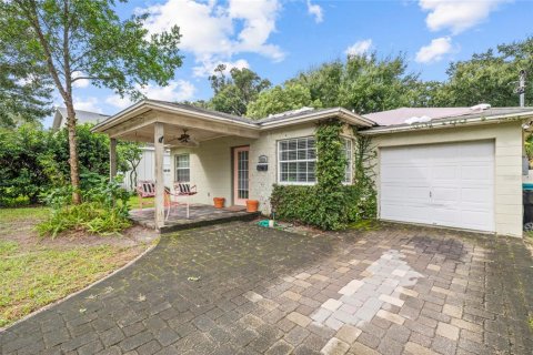 Villa ou maison à vendre à Orlando, Floride: 2 chambres, 66.43 m2 № 2410387 - photo 3