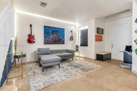 Touwnhouse à vendre à Doral, Floride: 3 chambres, 157 m2 № 2004139 - photo 7