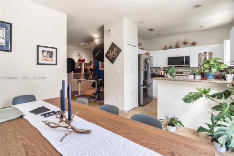 Touwnhouse à vendre à Doral, Floride: 3 chambres, 157 m2 № 2004139 - photo 16