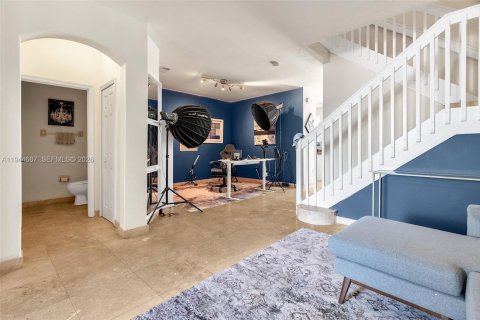 Touwnhouse à vendre à Doral, Floride: 3 chambres, 157 m2 № 2004139 - photo 5