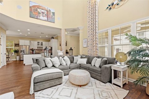 Casa en venta en Orlando, Florida, 5 dormitorios, 335.38 m2 № 2383520 - foto 6