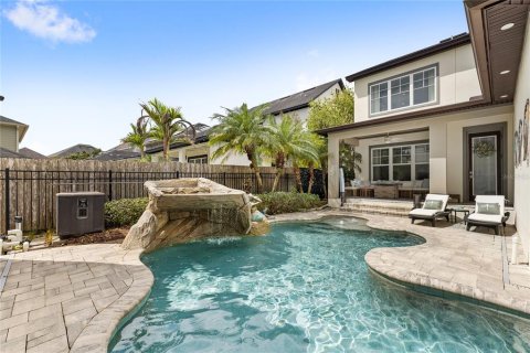 Casa en venta en Orlando, Florida, 5 dormitorios, 335.38 m2 № 2383520 - foto 15
