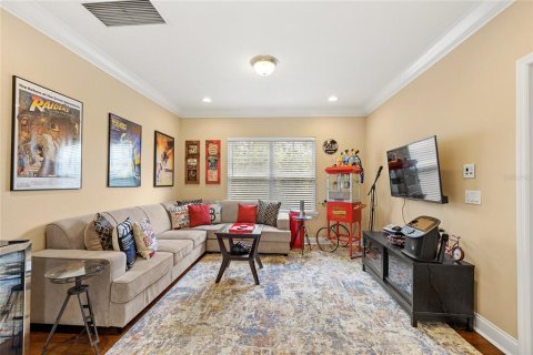 Casa en venta en Orlando, Florida, 5 dormitorios, 335.38 m2 № 2383520 - foto 25