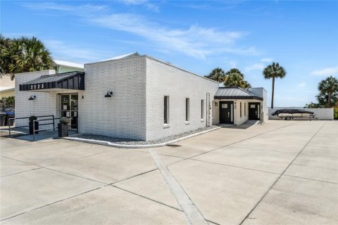 Commercial property in Titusville, Florida 320.61 sq.m. № 1736975 - photo 3