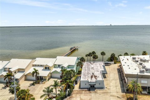 Commercial property in Titusville, Florida 320.61 sq.m. № 1736975 - photo 1