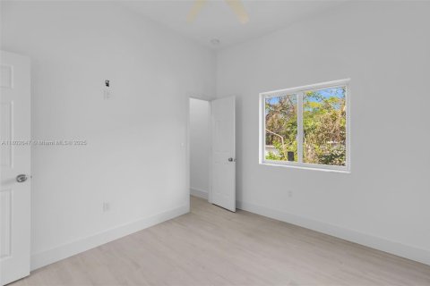 House in Key Largo, Florida 3 bedrooms, 134.52 sq.m. № 1730578 - photo 24
