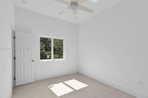 House in Key Largo, Florida 3 bedrooms, 134.52 sq.m. № 1730578 - photo 26