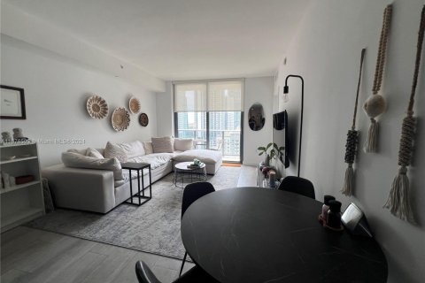 Condominio en venta en Miami, Florida, 1 dormitorio, 79.06 m2 № 2077033 - foto 2