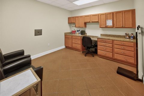 Commercial property in Lady Lake, Florida 373.47 sq.m. № 2195413 - photo 9