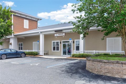 Commercial property in Lady Lake, Florida 373.47 sq.m. № 2195413 - photo 2