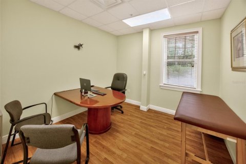 Commercial property in Lady Lake, Florida 373.47 sq.m. № 2195413 - photo 18