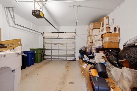 Снять в аренду таунхаус в Уэстон, Флорида 4 спальни, 166.3м2, № 1931101 - фото 23