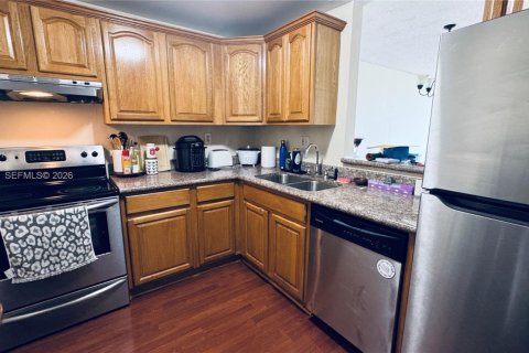 Condo in Miami, Florida, 2 bedrooms № 2086754