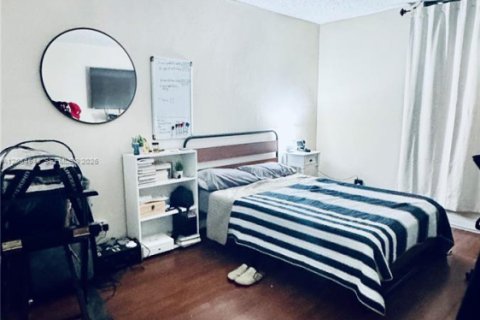 Condo in Miami, Florida, 2 bedrooms  № 2086754 - photo 17
