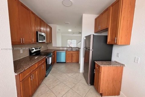 Condominio en venta en Boynton Beach, Florida, 3 dormitorios, 148.74 m2 № 1984587 - foto 17