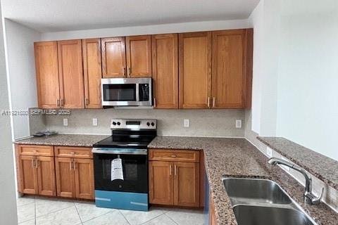 Condominio en venta en Boynton Beach, Florida, 3 dormitorios, 148.74 m2 № 1984587 - foto 15