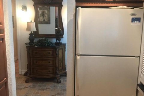 Condo in Hallandale Beach, Florida, 1 bedroom  № 2188913 - photo 29