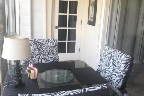 Condo in Hallandale Beach, Florida, 1 bedroom  № 2188913 - photo 15
