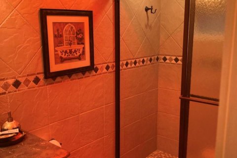 Condo in Hallandale Beach, Florida, 1 bedroom  № 2188913 - photo 28