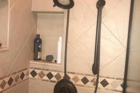 Condo in Hallandale Beach, Florida, 1 bedroom  № 2188913 - photo 26