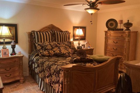 Condo in Hallandale Beach, Florida, 1 bedroom  № 2188913 - photo 18