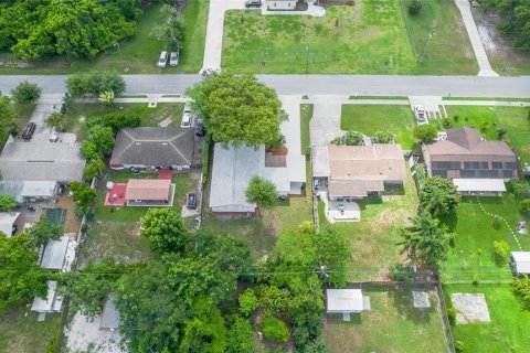 Casa en venta en Orlando, Florida, 3 dormitorios, 139.35 m2 № 1840417 - foto 8